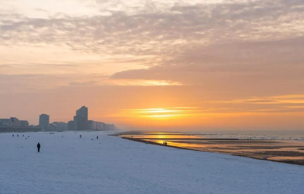 Campsite Caravan Aan Zee Arnani Middelkerke