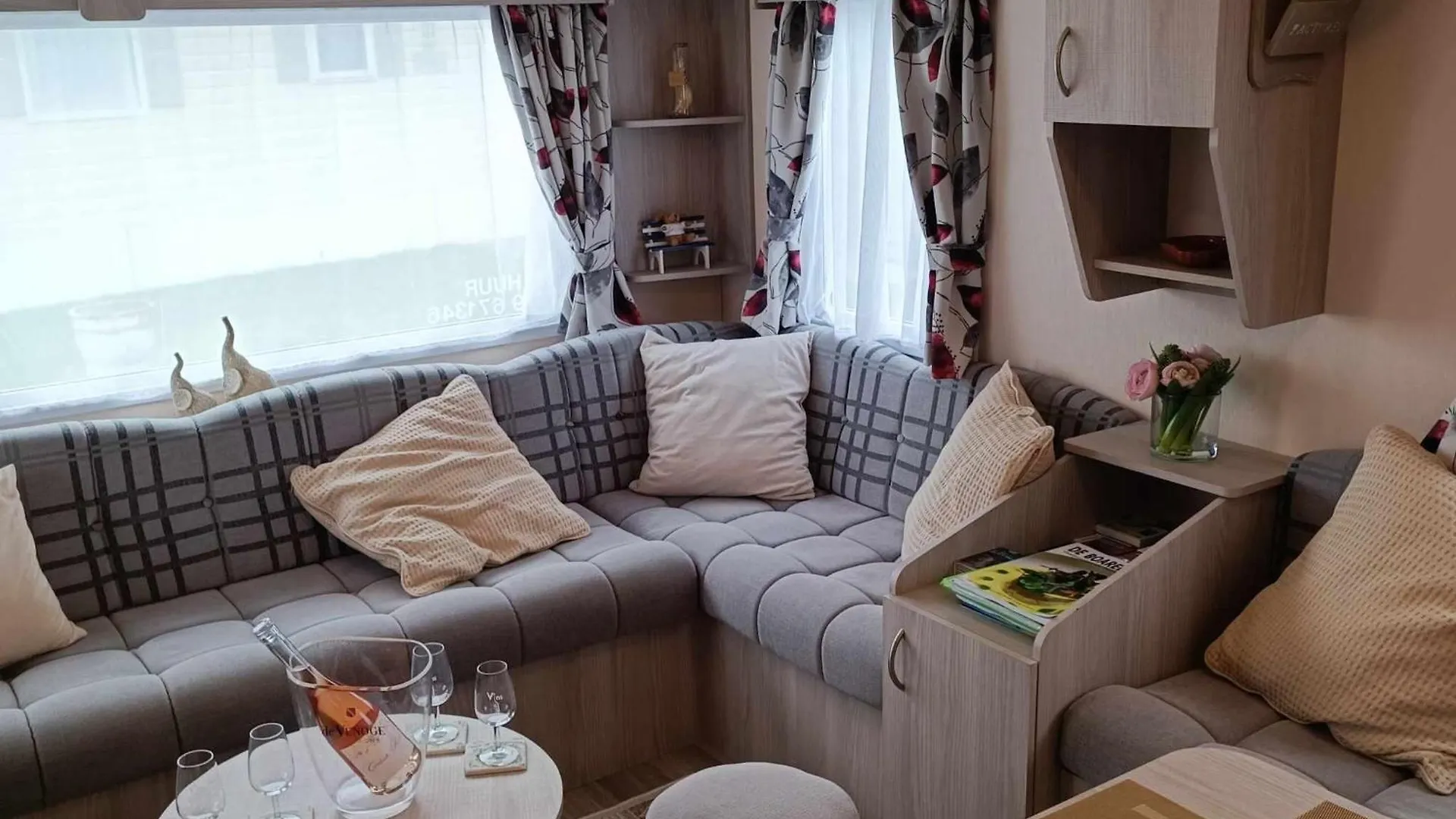 Campsite Caravan Aan Zee Arnani Middelkerke